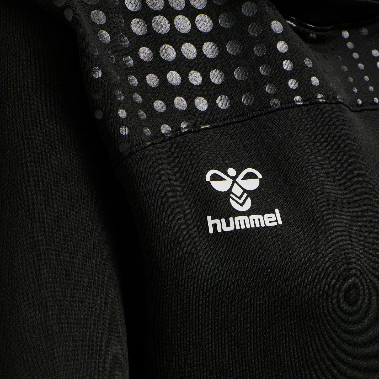 2001-BLACK
