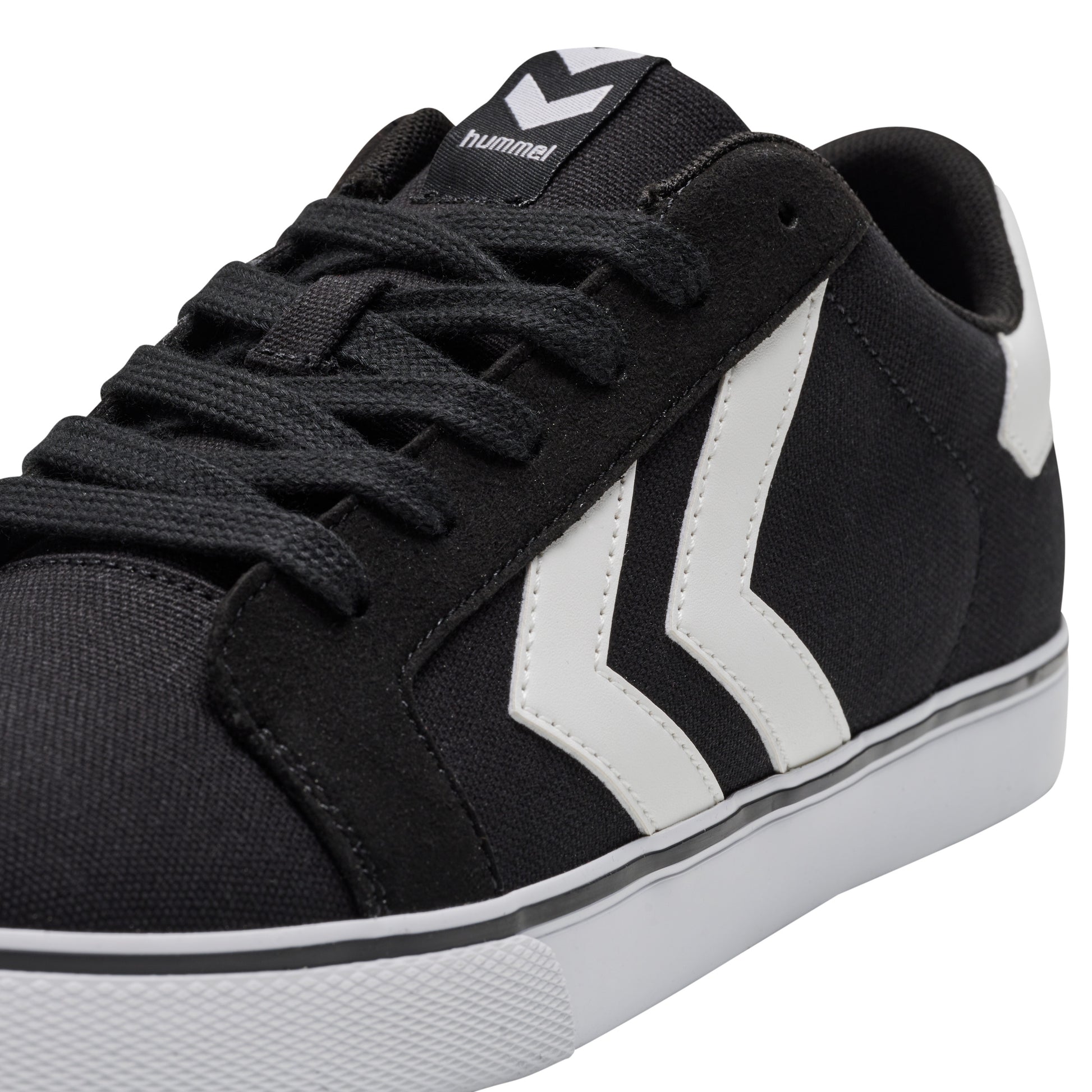 2001-BLACK