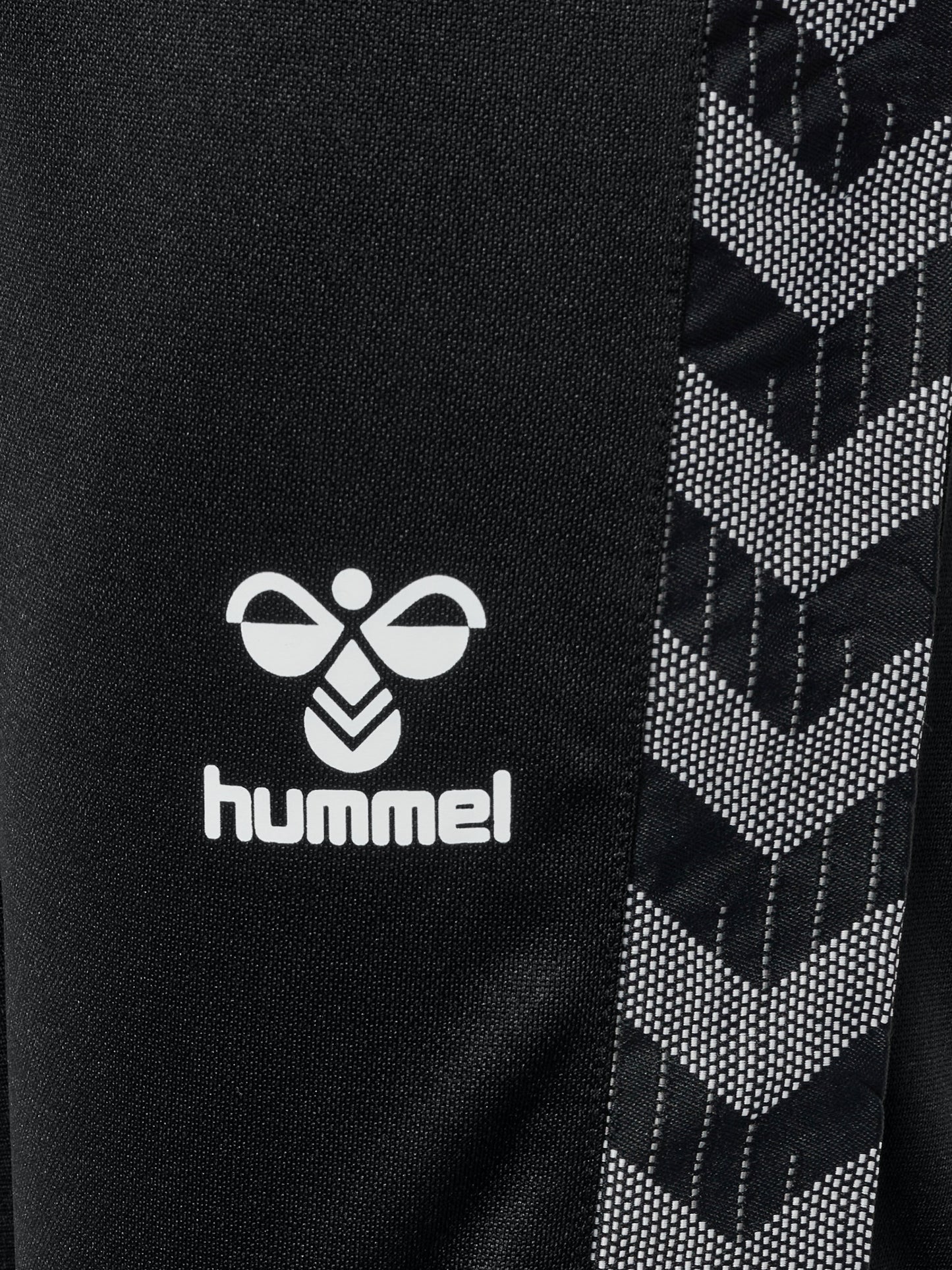 2001-BLACK