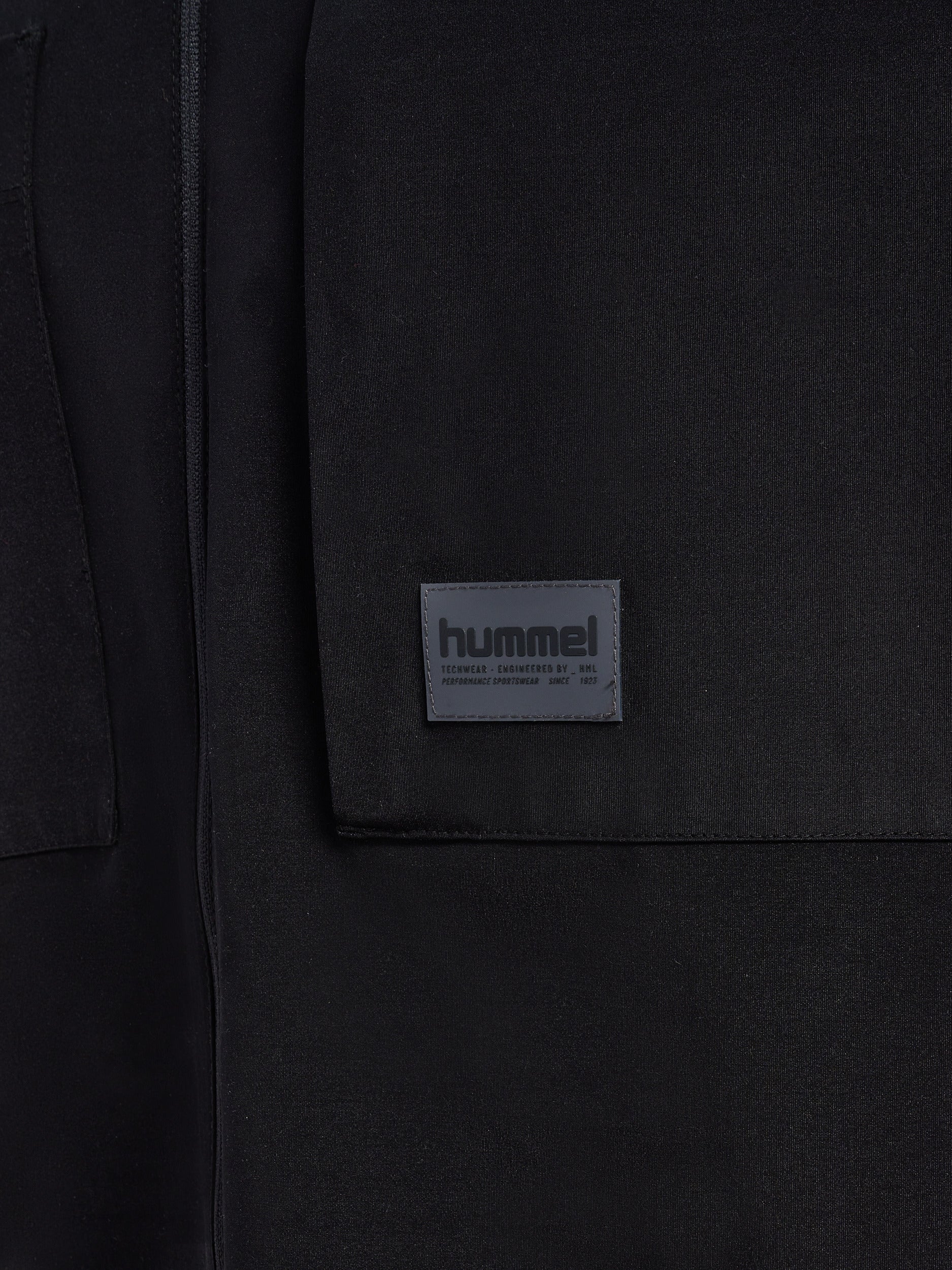 2001-BLACK