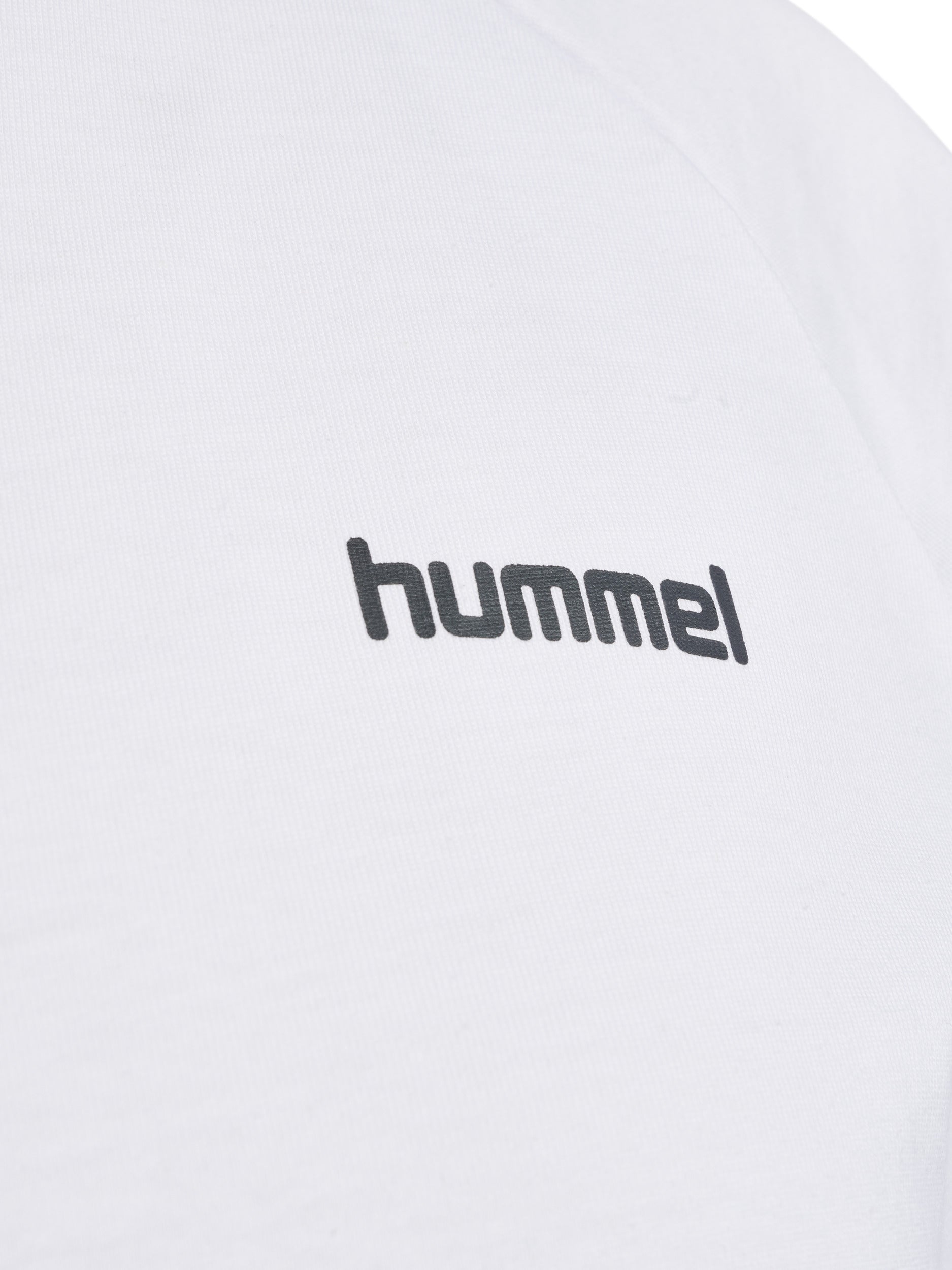 hmlKEEPER CHEVRON W T-SHIRT S/S – WHITE