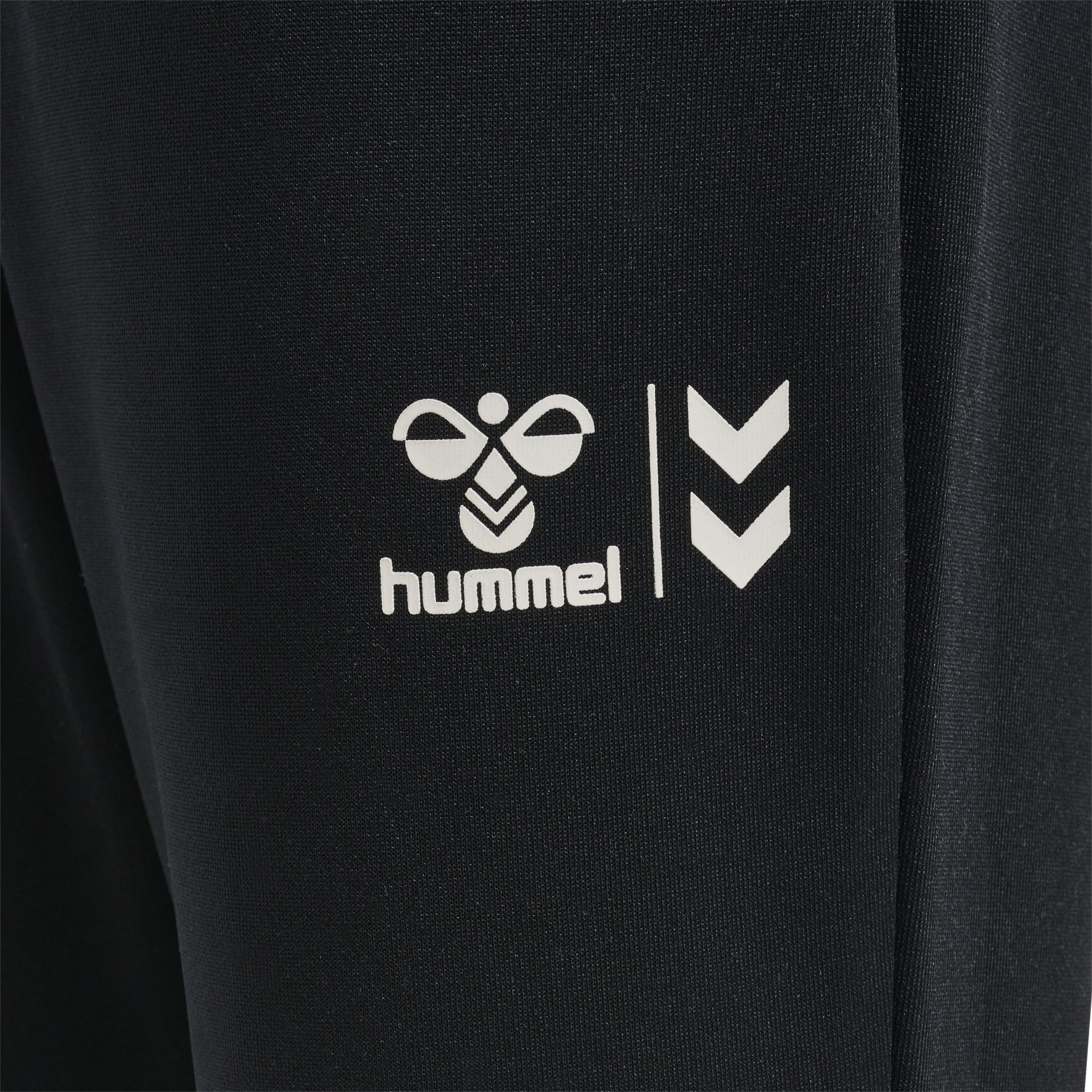 hmlTAZU TRACKSUIT